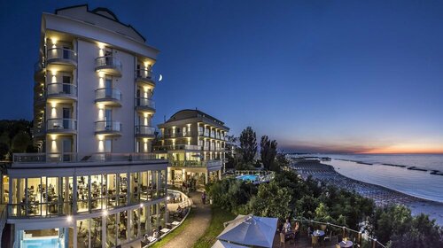 Гостиница Hotel Sans Souci в Габичче-Маре