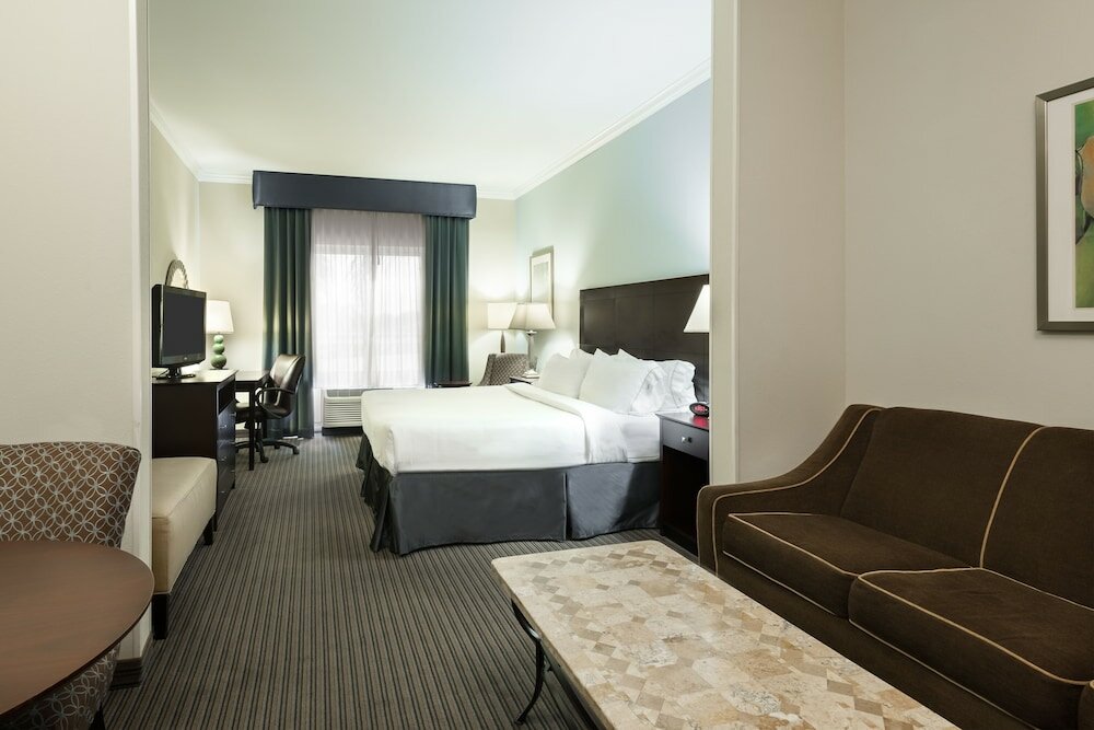 Фото Holiday Inn Express & Suites New Iberia - Avery Island, an Ihg Hotel