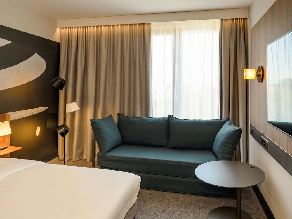 Фото Novotel Regensburg Zentrum