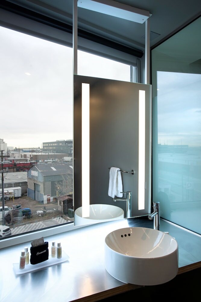 Фото The Source Hotel
