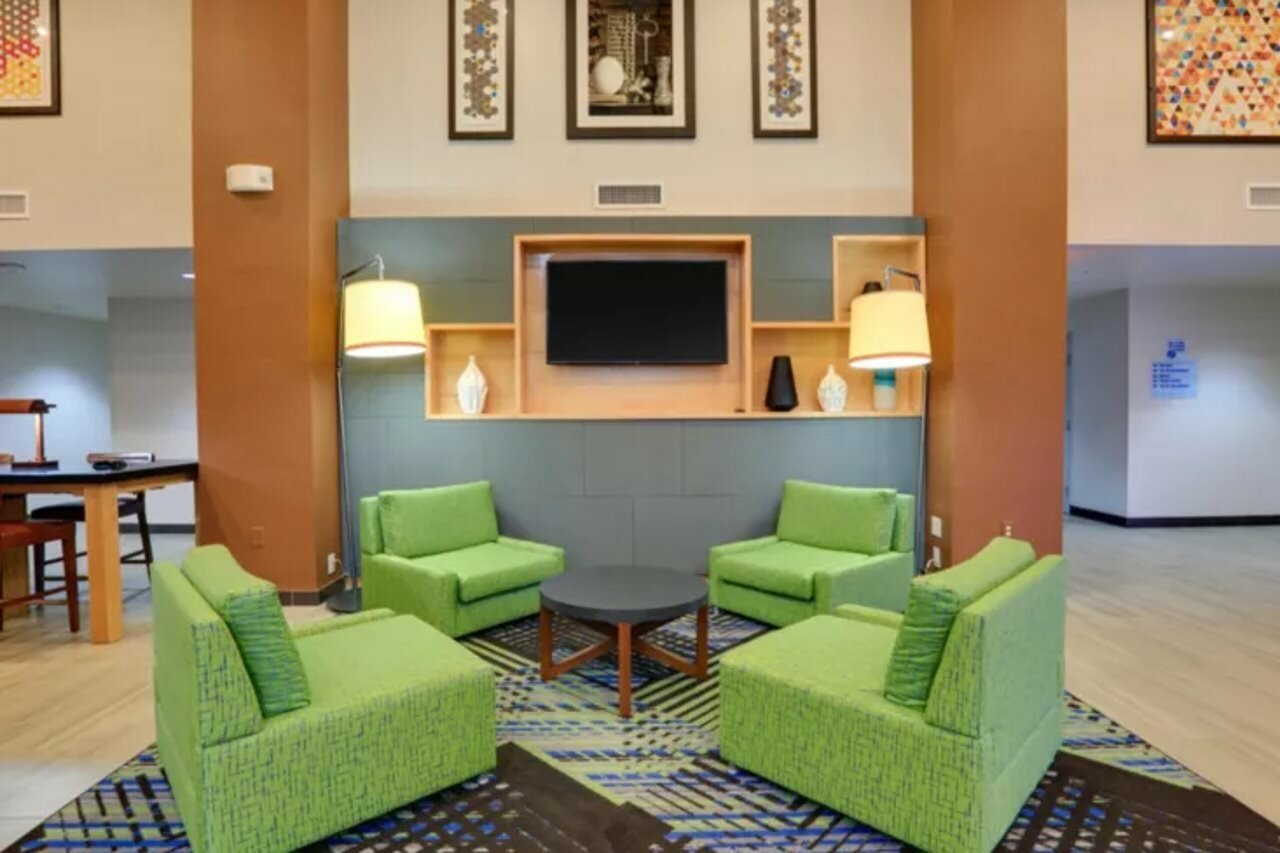 Фото Holiday Inn Express & Suites Austin Round Rock, an Ihg Hotel