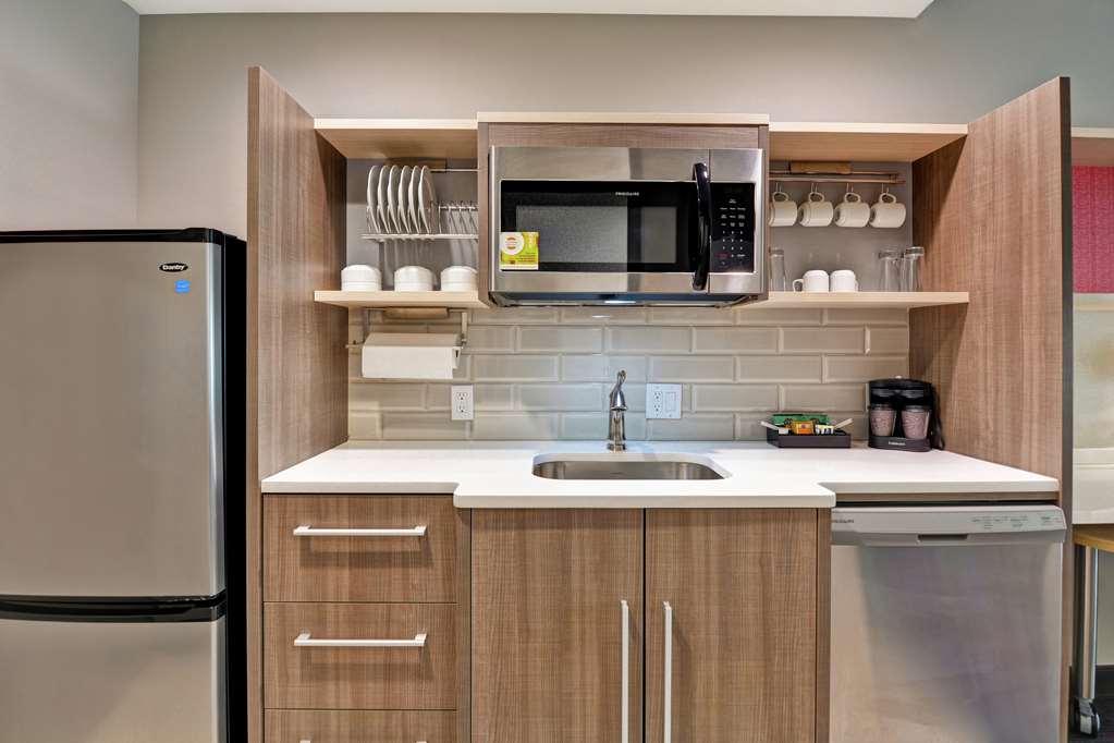 Фото Home2 Suites by Hilton Pecos