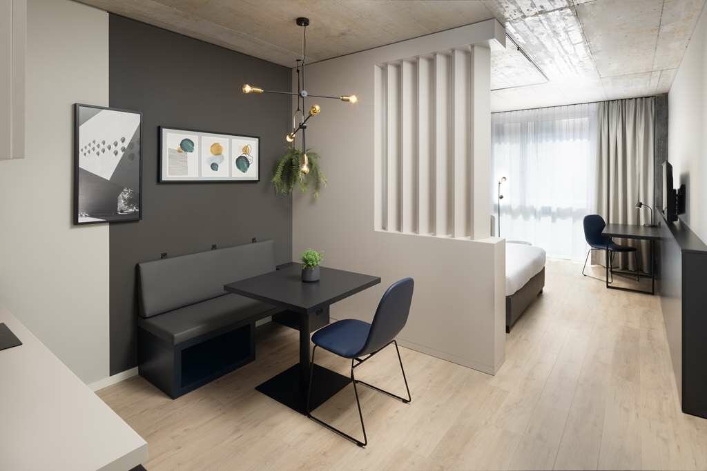 Фото Radisson Hotel & Suites Zurich 