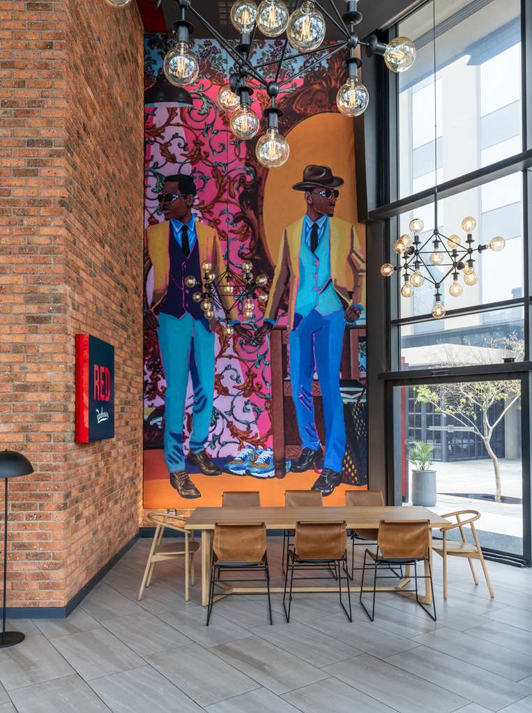 Фото Radisson Red Johannesburg Rosebank