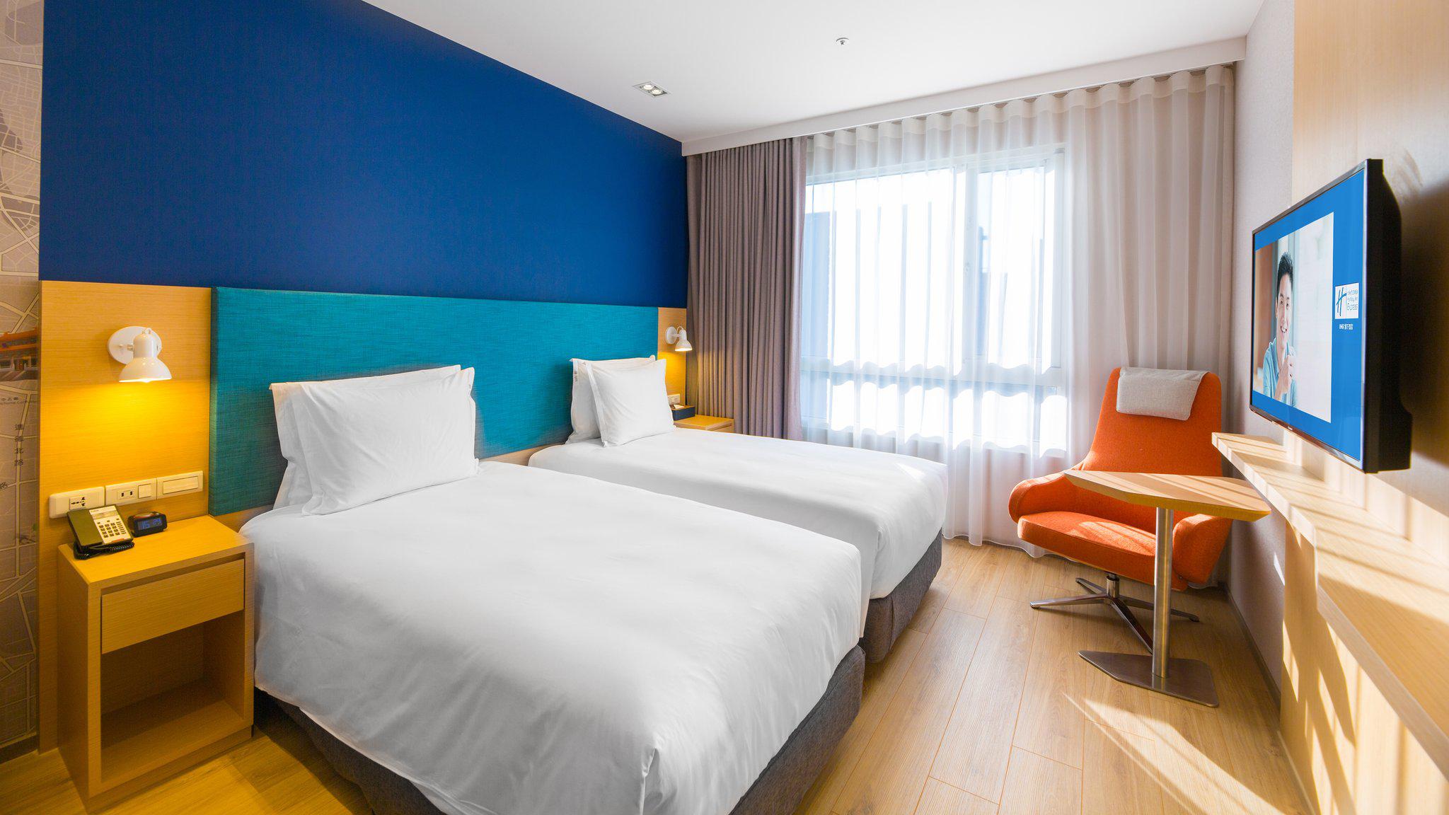 Фото Holiday Inn Express Taichung Fengchia, an Ihg Hotel