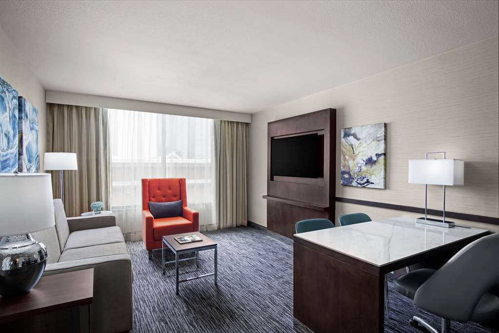 Фото Embassy Suites by Hilton Fort Worth Downtown