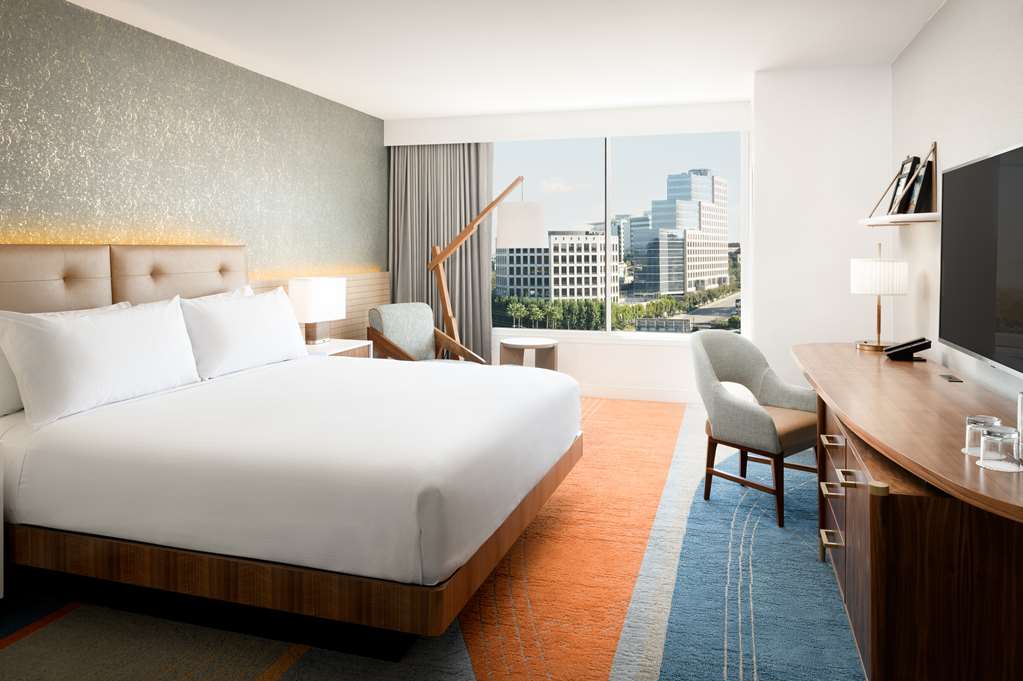 Фото Hilton Los Angeles Culver City