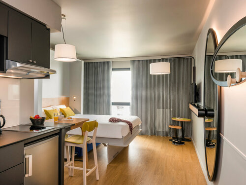 Гостиница Aparthotel Adagio Access Colombes La Defense в Уйе