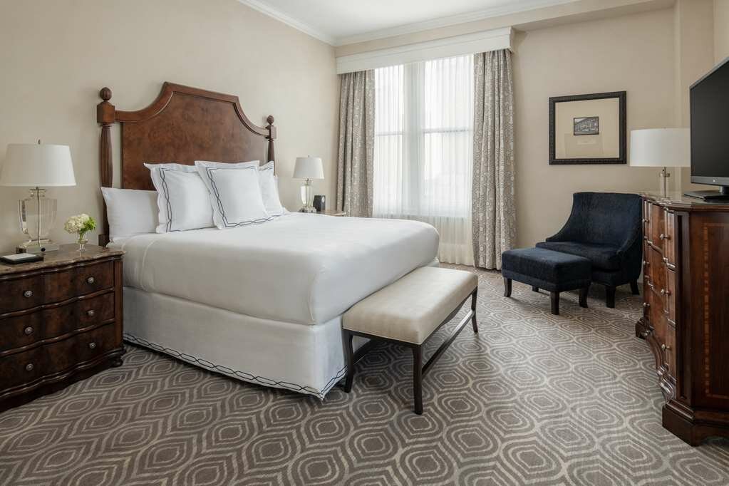 Фото The Roosevelt New Orleans, A Waldorf Astoria Hotel