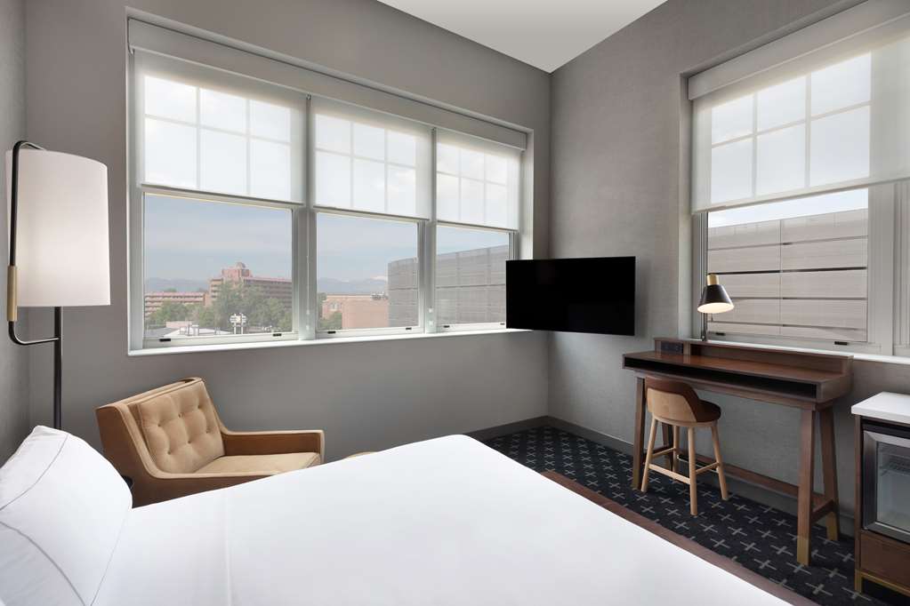 Фото The Slate Denver, Tapestry Collection by Hilton