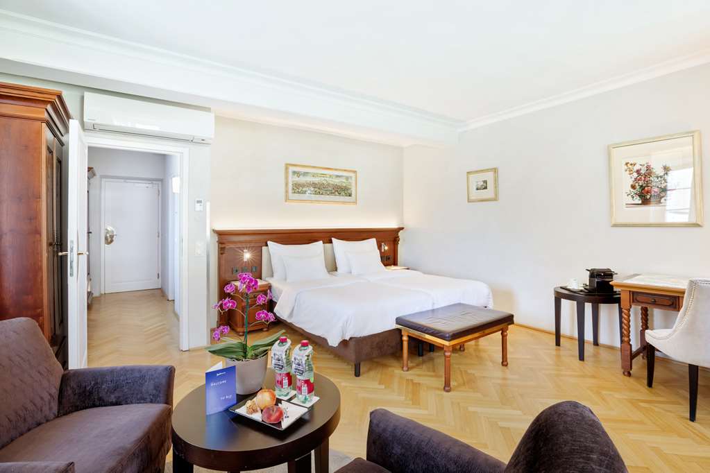 Фото Radisson Blu Hotel Altstadt, Salzburg