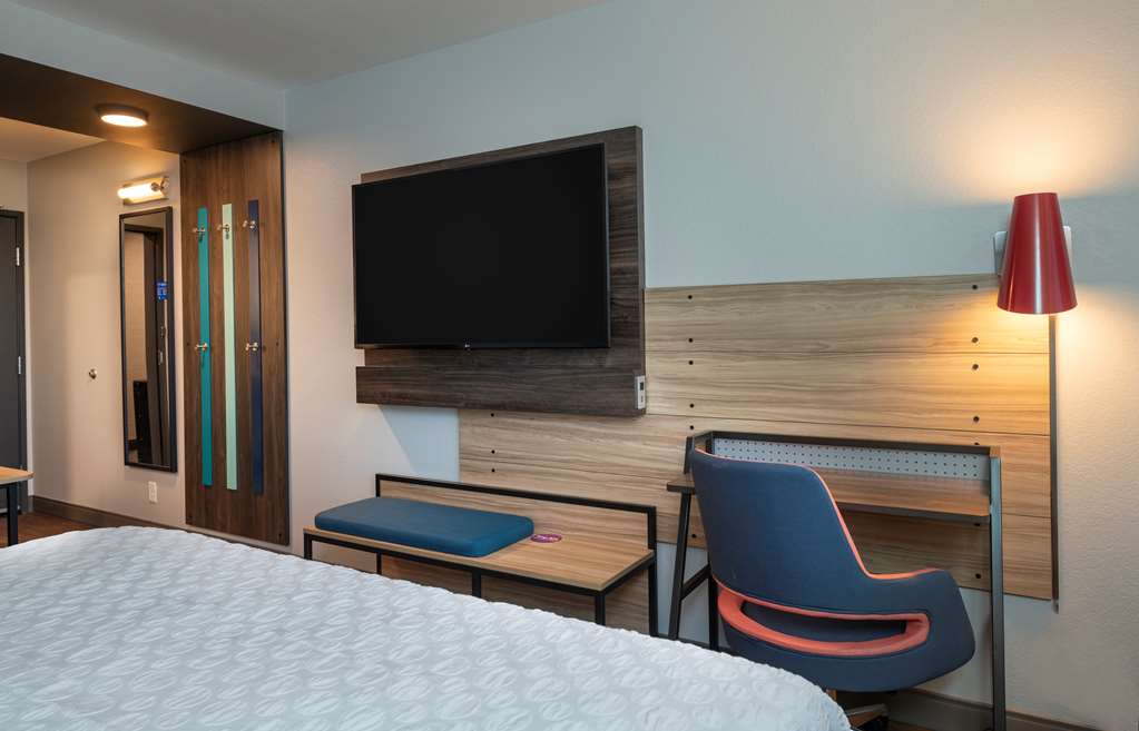 Фото Tru by Hilton Phoenix Glendale Westgate, Az