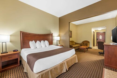 Гостиница Best Western Plus Grand Island Inn & Suites в Гранд-Айленд