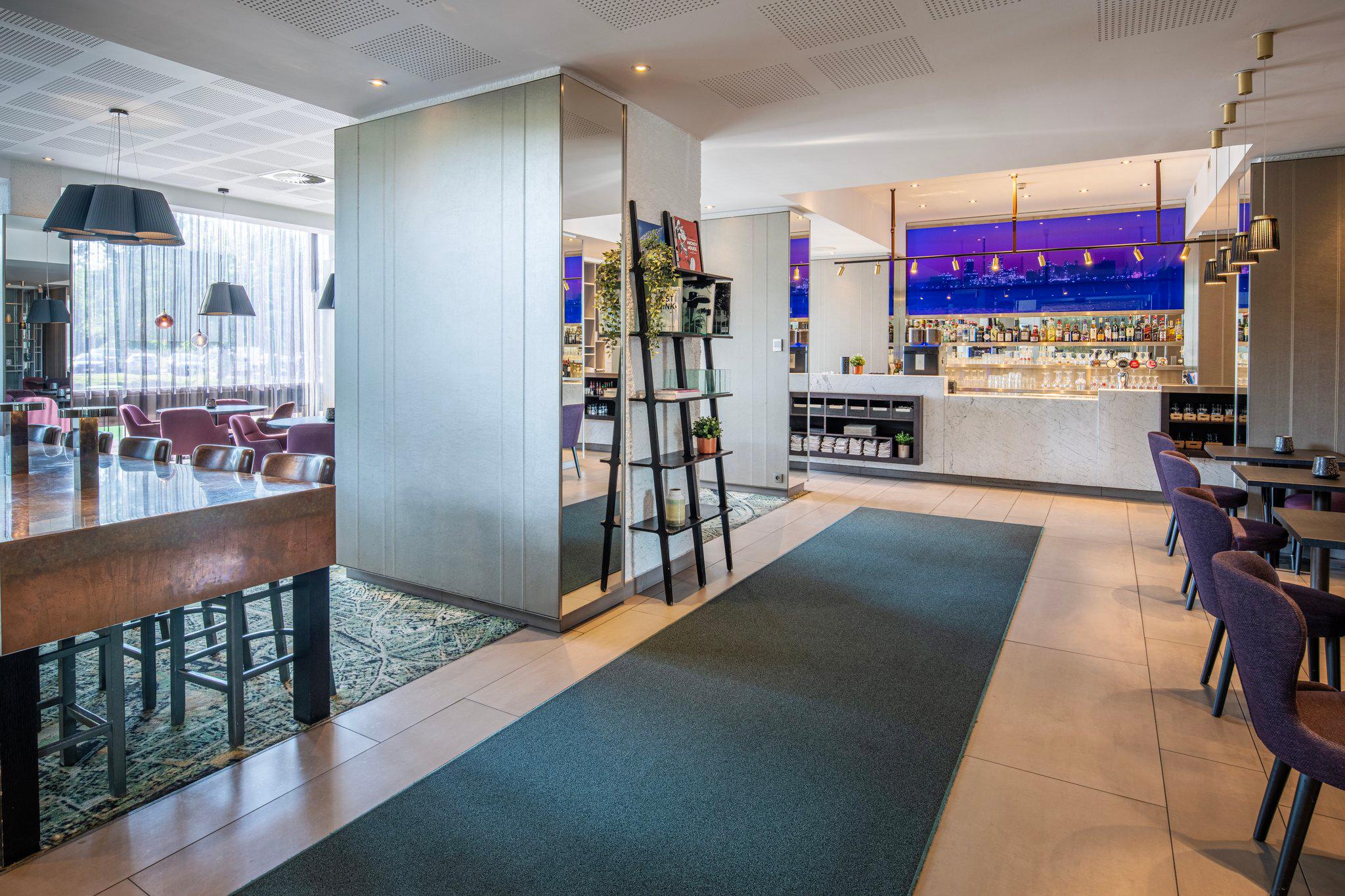Фото Crowne Plaza Antwerpen by IHG