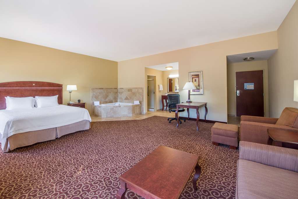 Фото Hampton Inn & Suites Oklahoma City - South