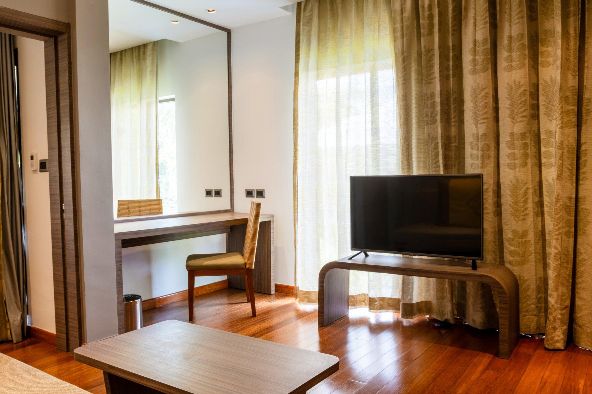 Фото Holiday Inn Resort Phuket Karon Beach, an Ihg Hotel