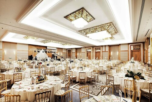 Гостиница Radisson Blu Hotel İstanbul Şişli в Шишли