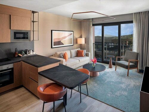 Гостиница Mövenpick Living Istanbul Saklivadi в Кемербургазе