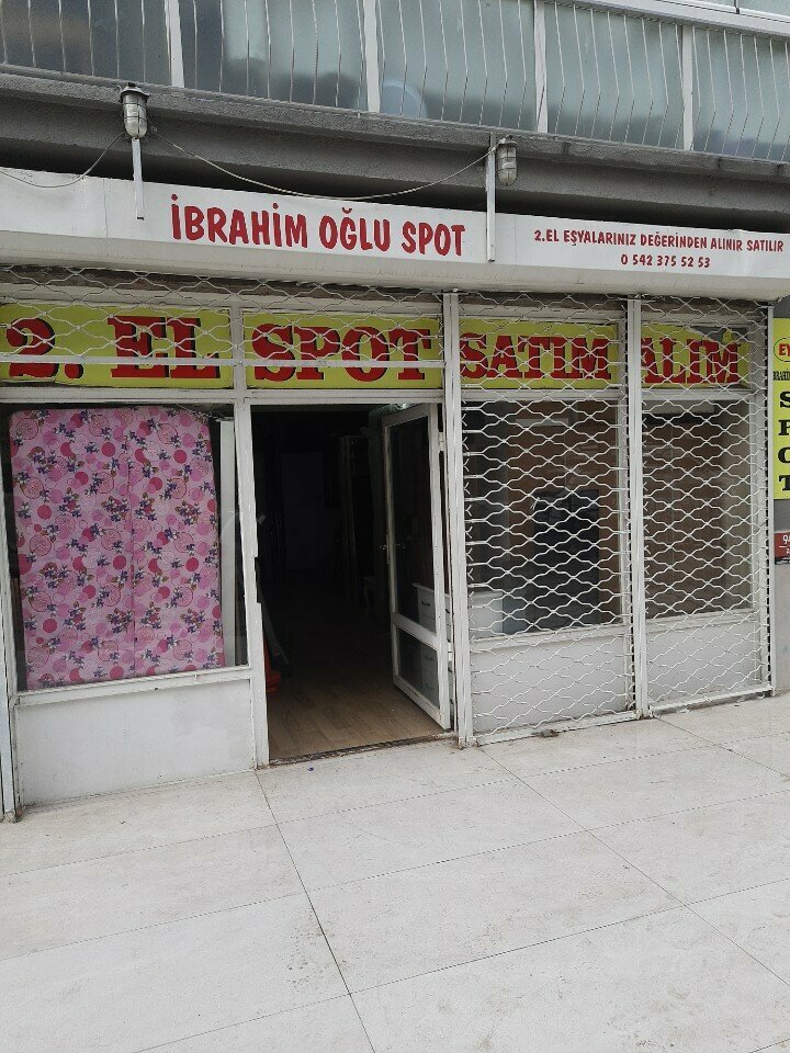 Thrift store Ibrahim Oglu Spot, Ankara, photo