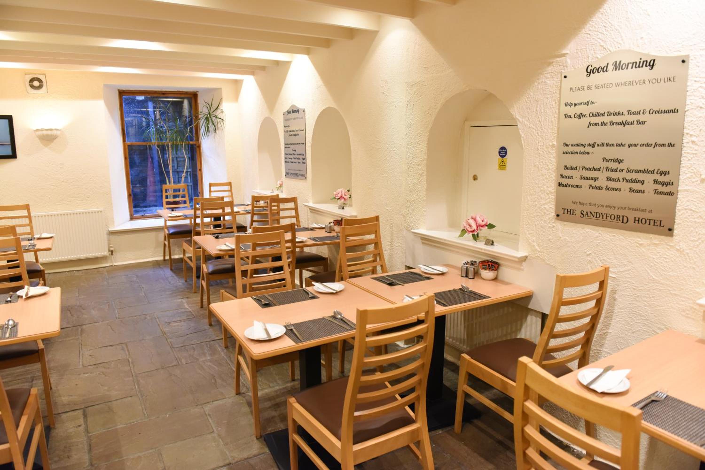 Фото Sandyford Hotel