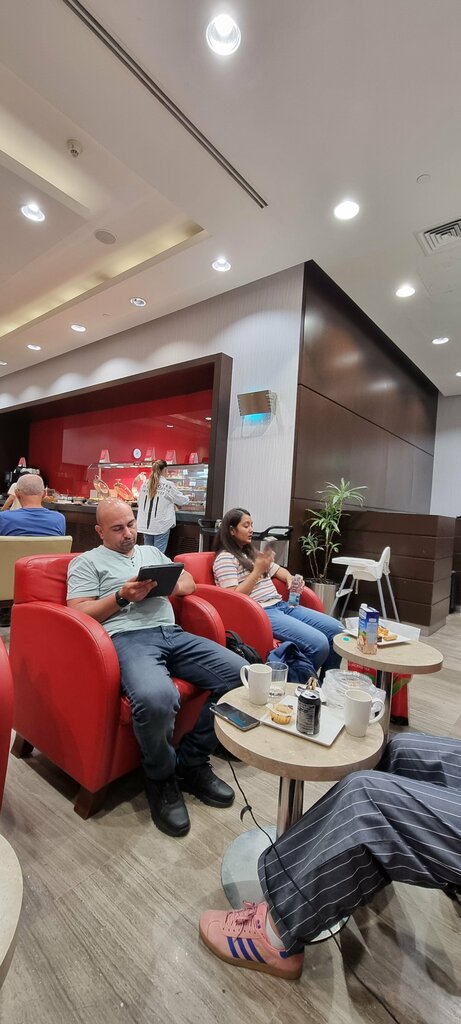 VIP airport lounge reservations Marhaba Lounge, Dubai, photo
