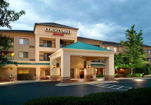 Гостиница Courtyard by Marriott Atlanta Alpharetta в Розуэлле