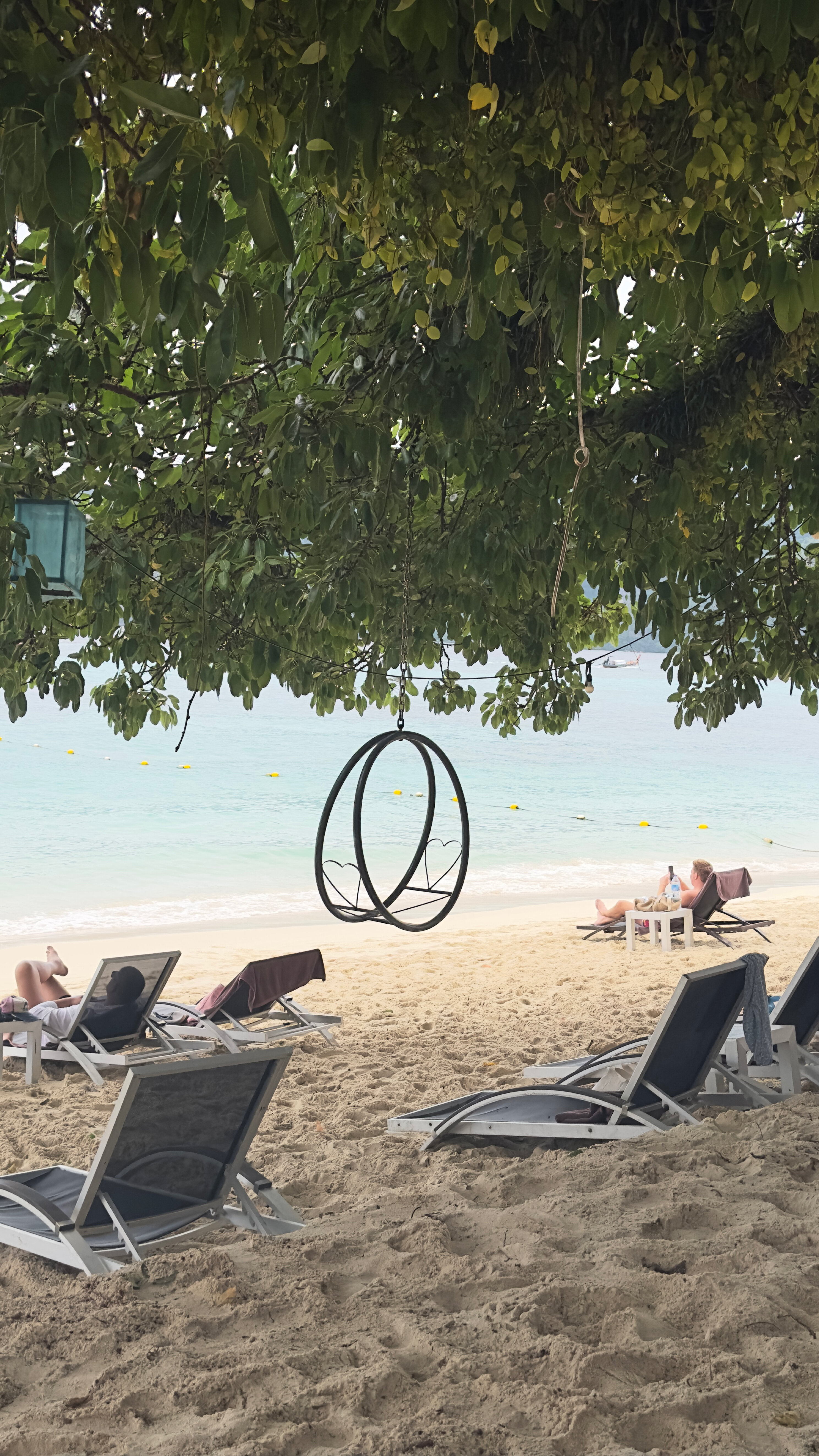 Фото Phi Phi Long Beach Resort & Villa