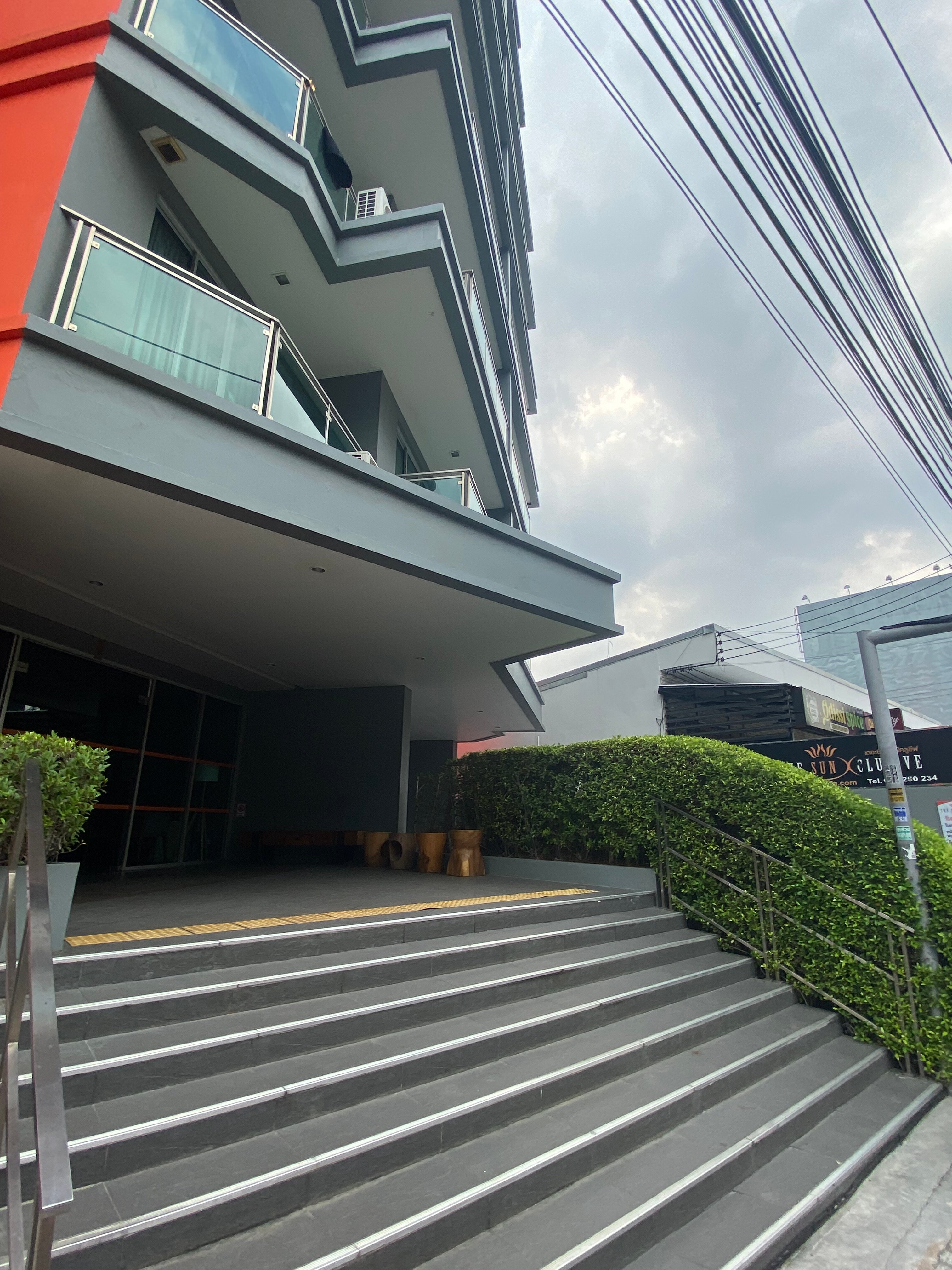 Фото The Sun Xclusive