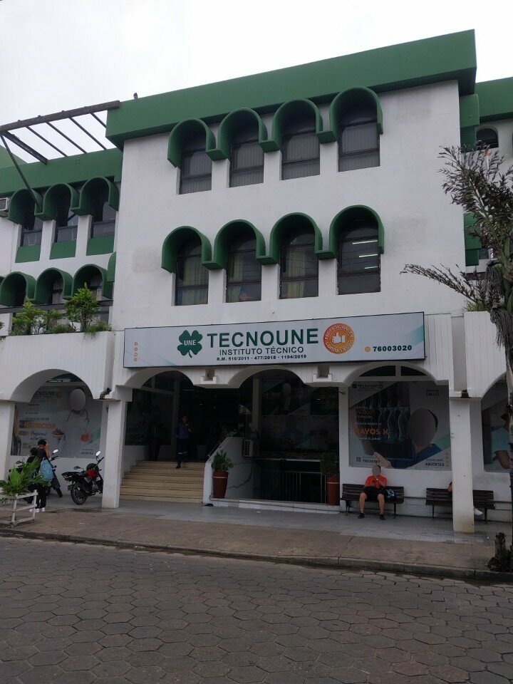 University Tecnoune, Santa Cruz de la Sierra, photo