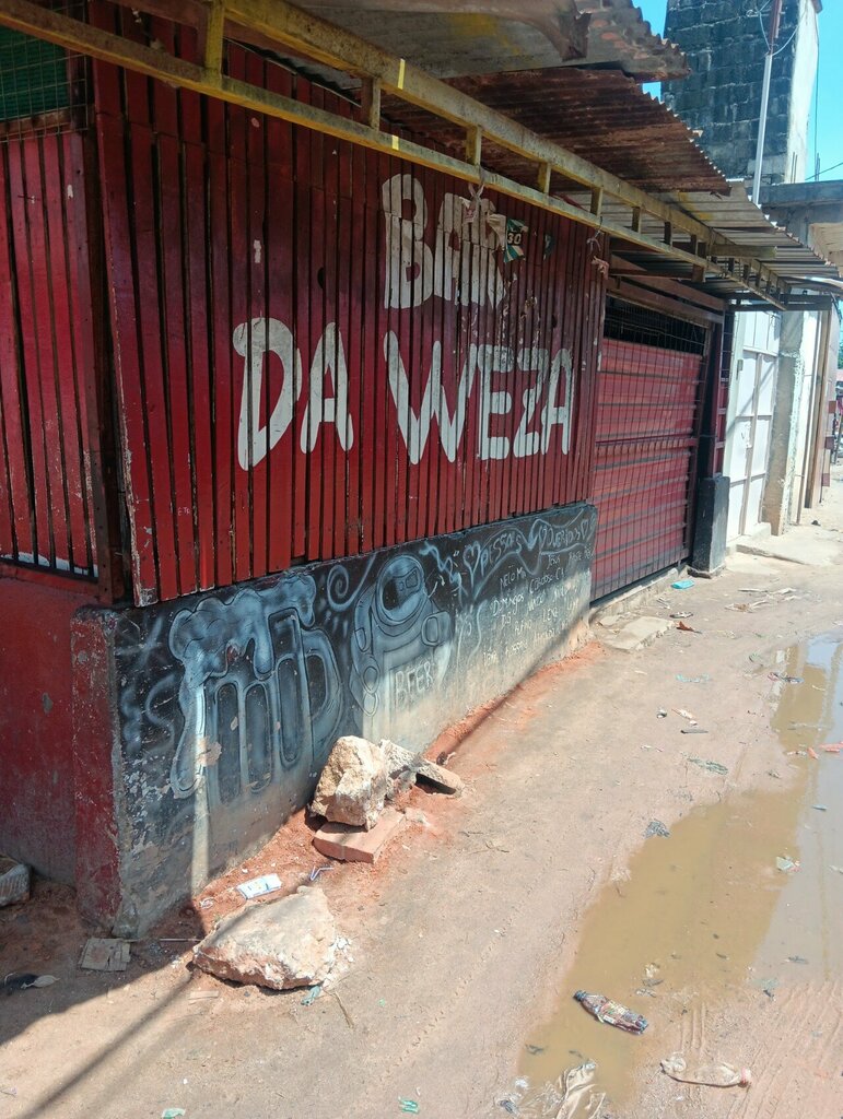 Bar, pub Weza, Loanda, photo