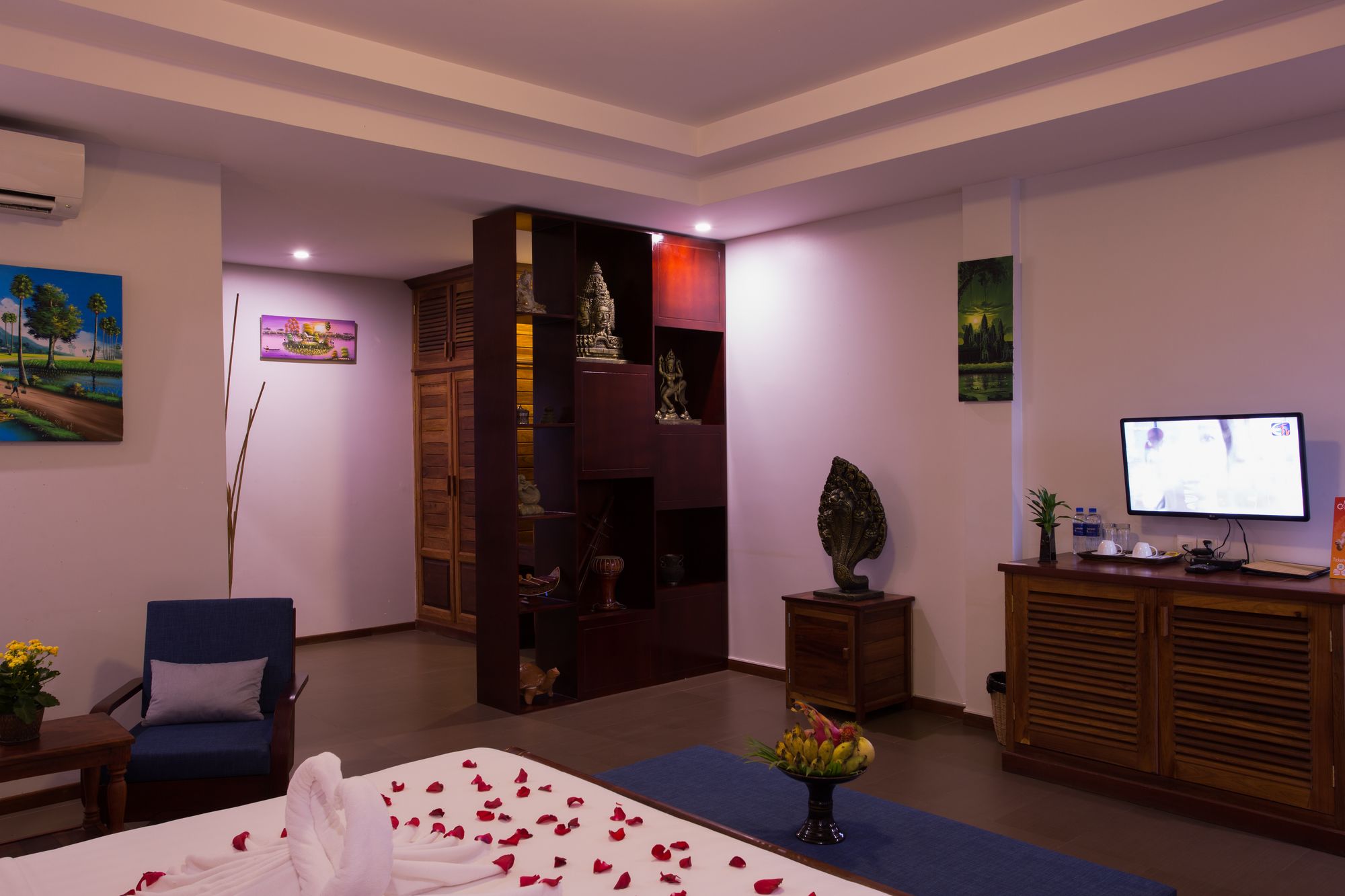 Фото Indra Porak Residence Hotel