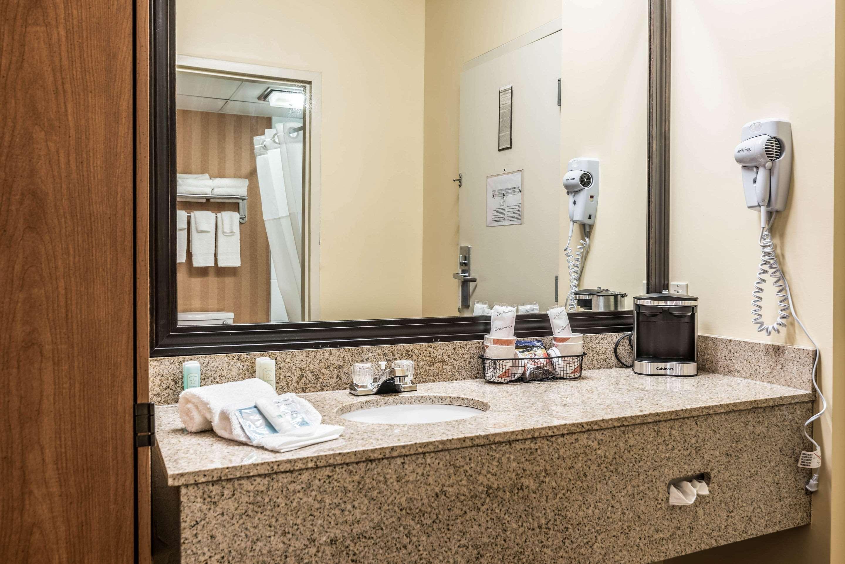 Фото Quality Inn Bangor Airport