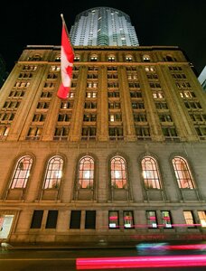 Гостиница One King West