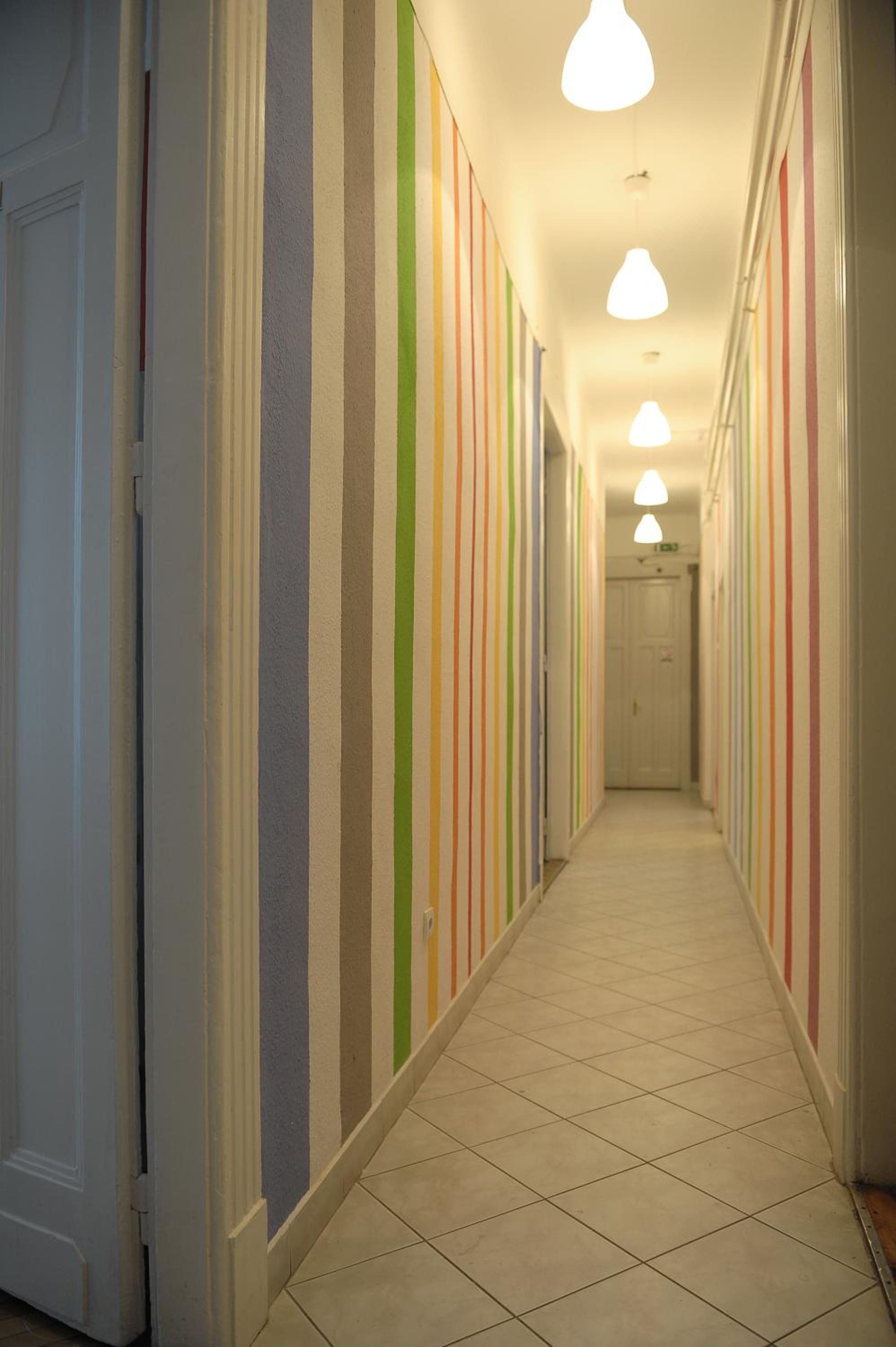 Фото Westend Hostel Budapest