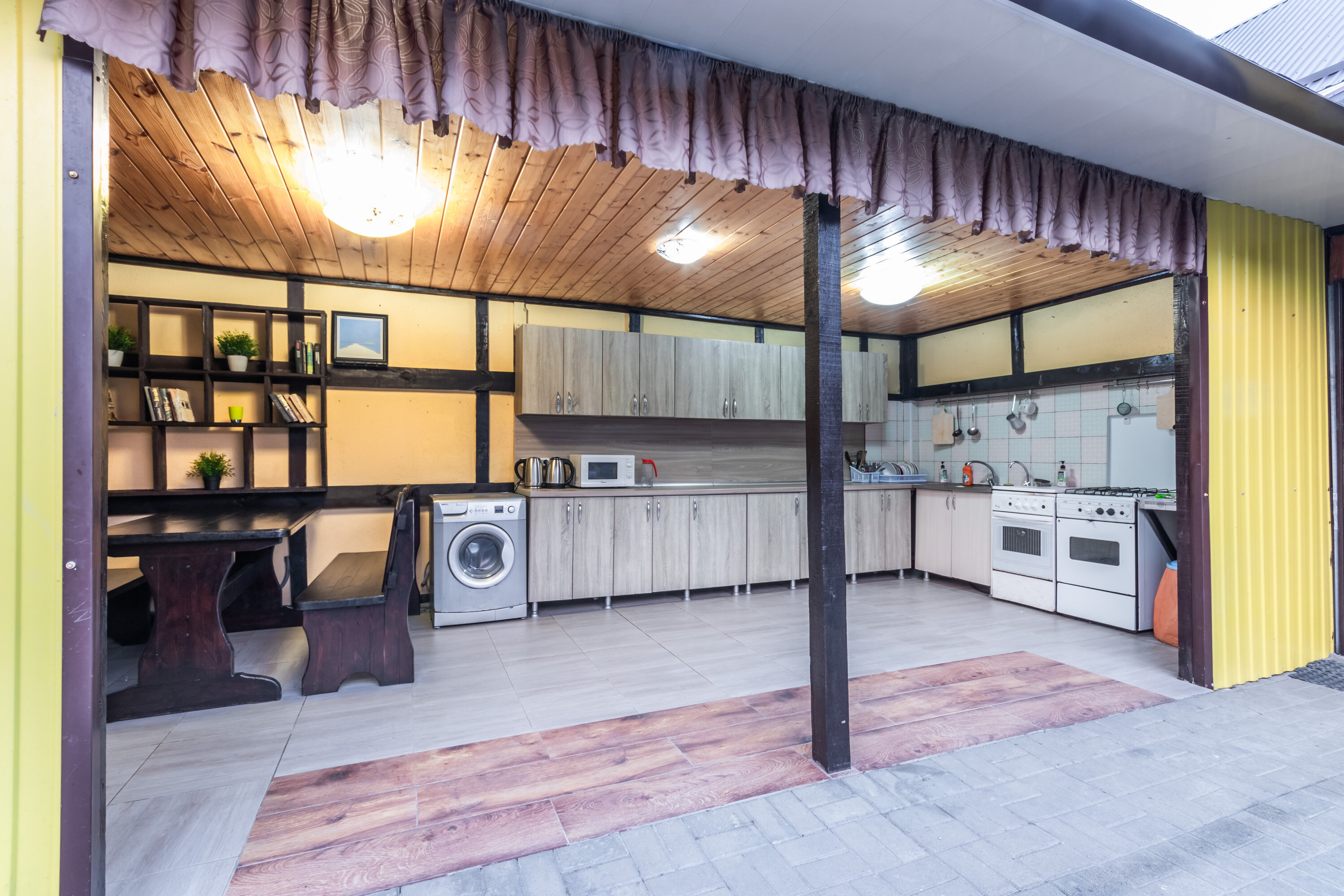 Фото отеля 2