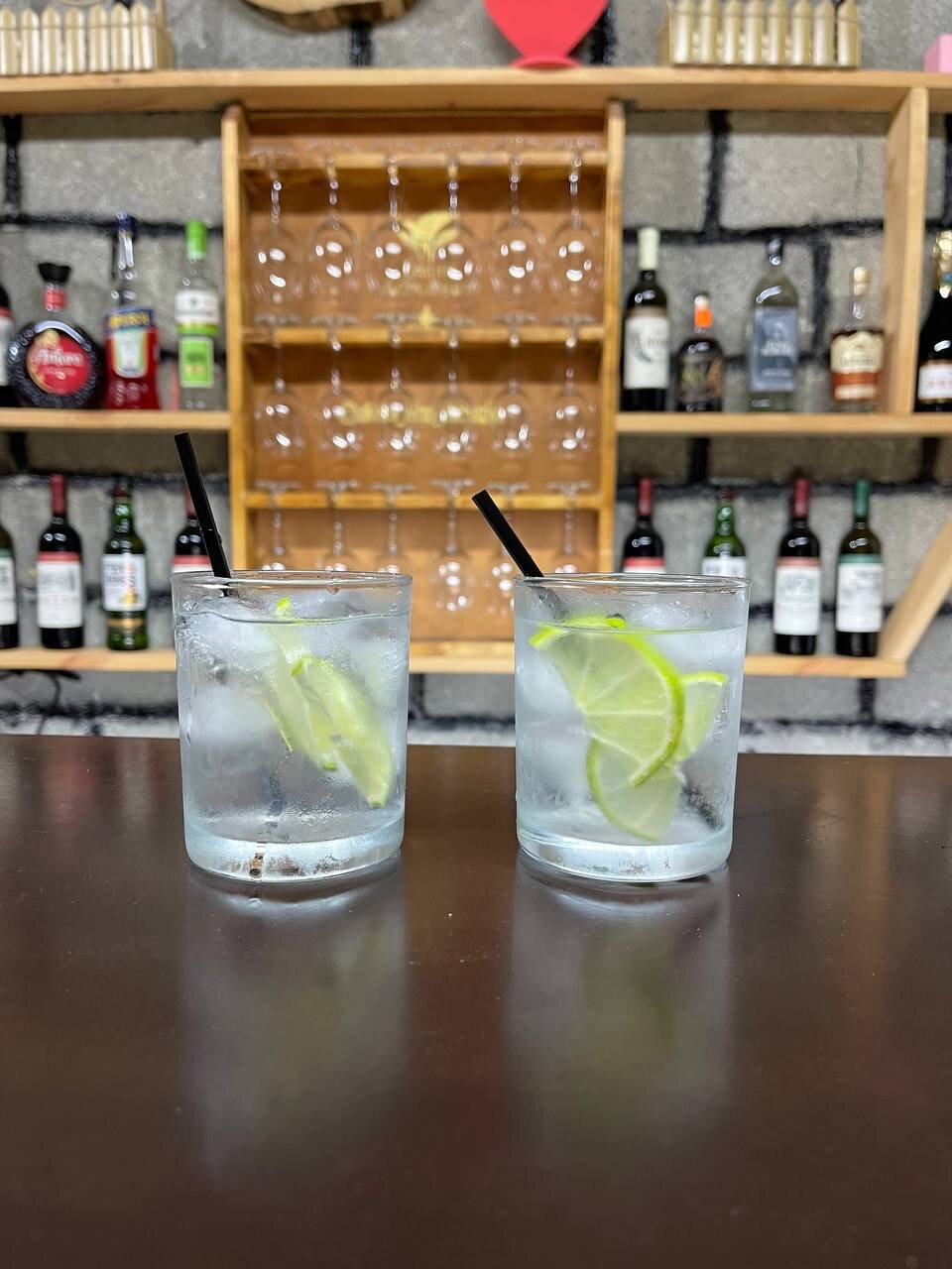 Фото Манушак