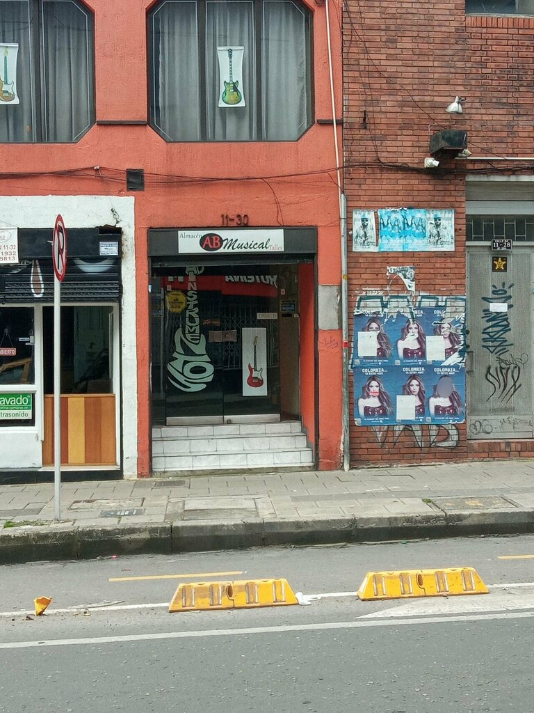 Manufacture and repair of musical instruments Almacén Ab Musical, Bogota, photo