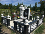 Pantera (Krasnoputilovskaya Street, 30) ، شواهد القبور