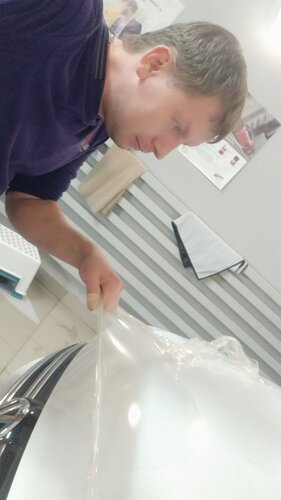 Araç camlarının renklendirilmesi Plenkin, Pyatigorsk, foto