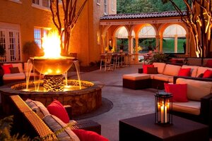 Гостиница Artmore Hotel - Midtown