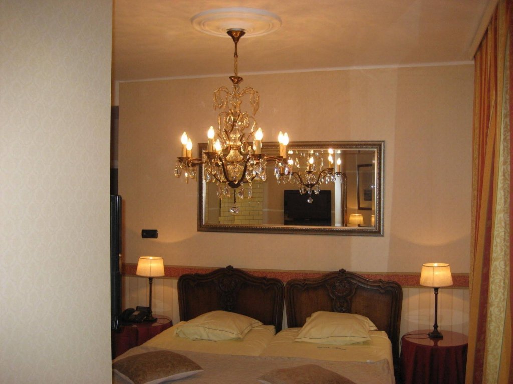 Фото Avenue Hotel by F-Hotels