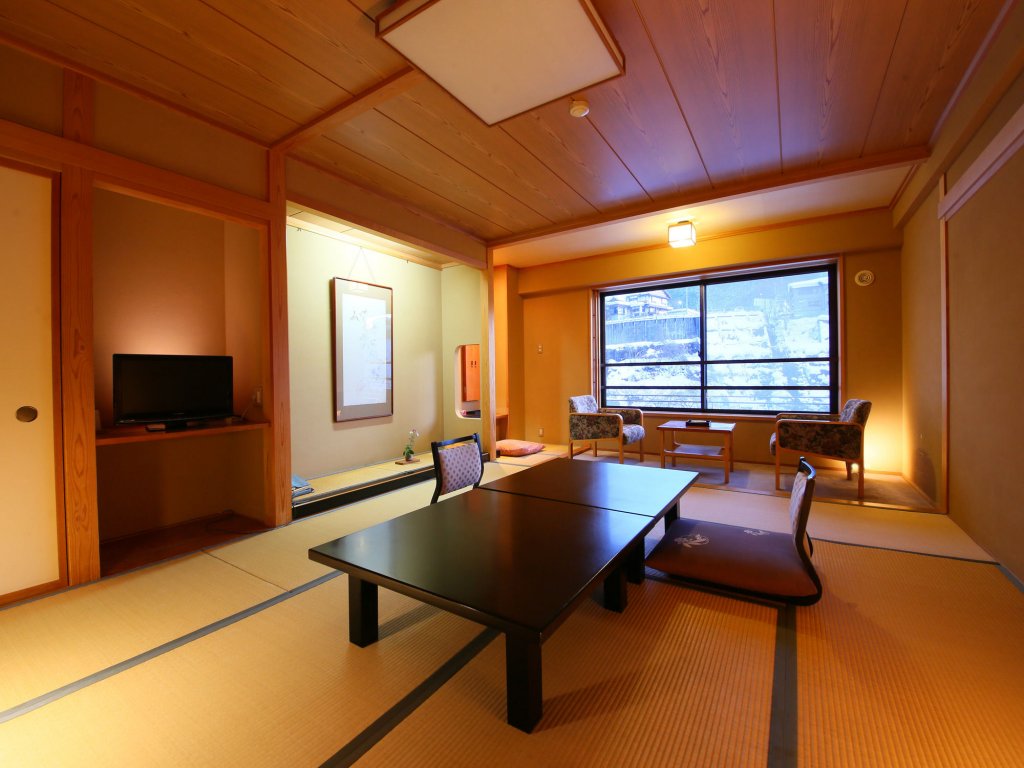 Фото Shibu Hotel