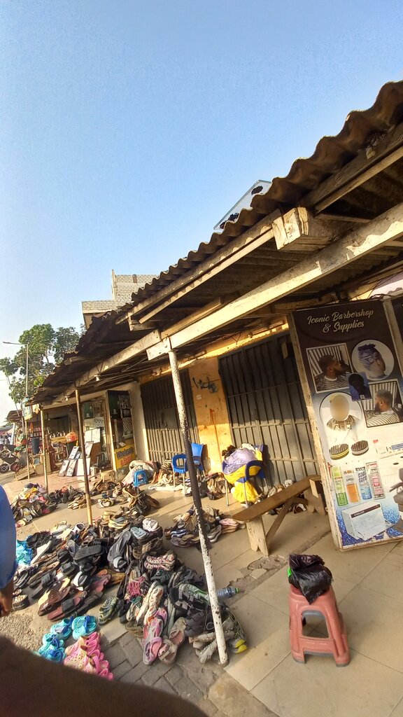 Money transfers Mike Simon ventures, Accra, photo