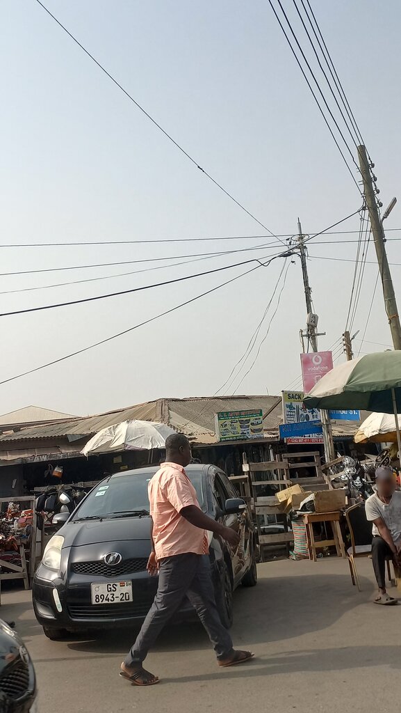 Auto parts and auto goods store Oheneba Sidoug Trading, Accra, photo