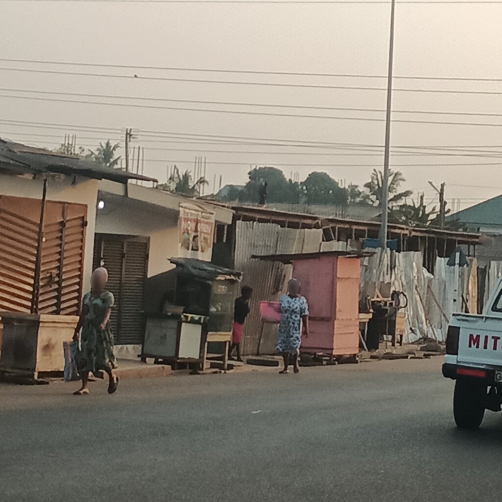 Barber shop Babering salon, Accra, photo