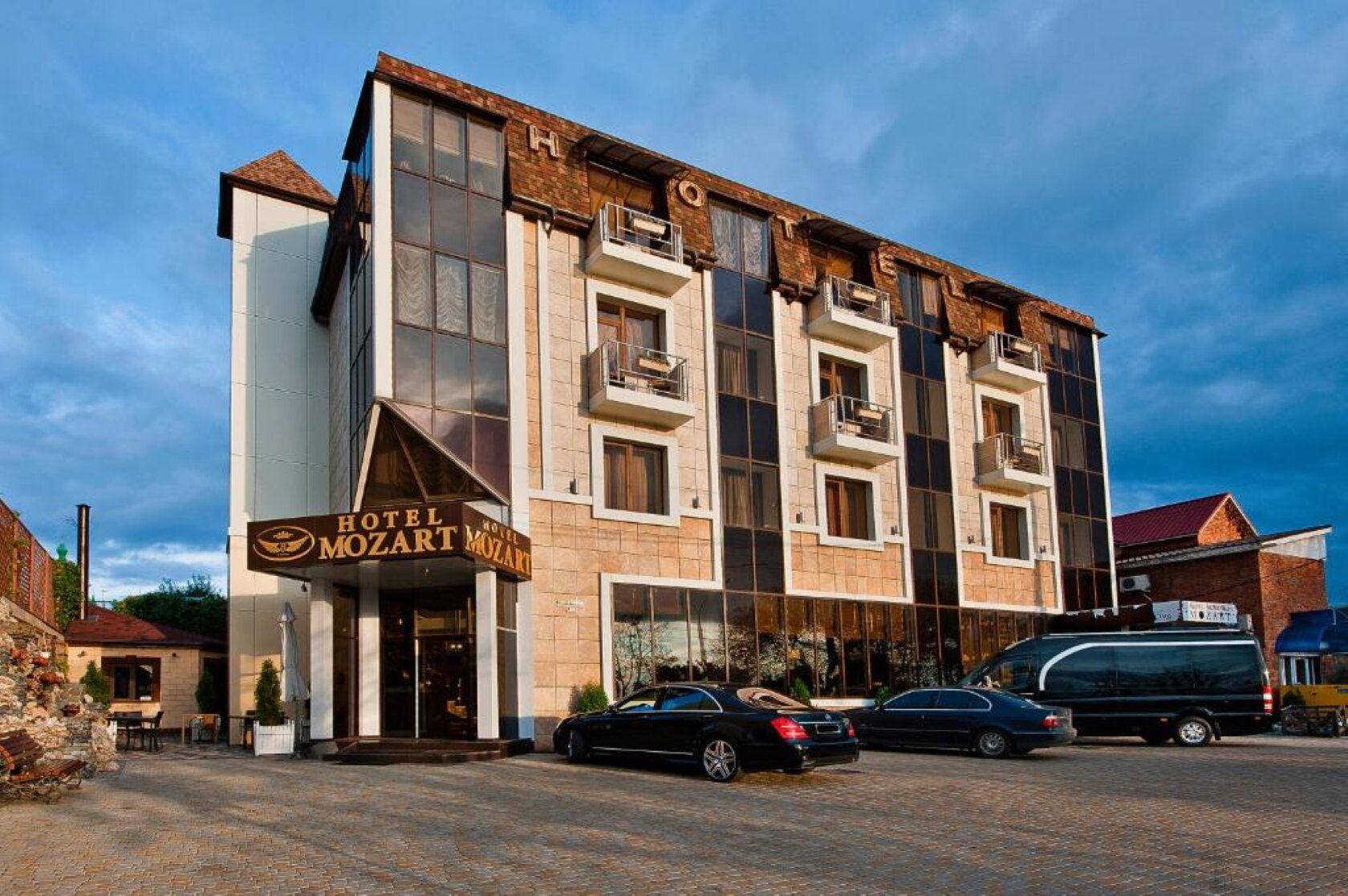 Фото отеля 2