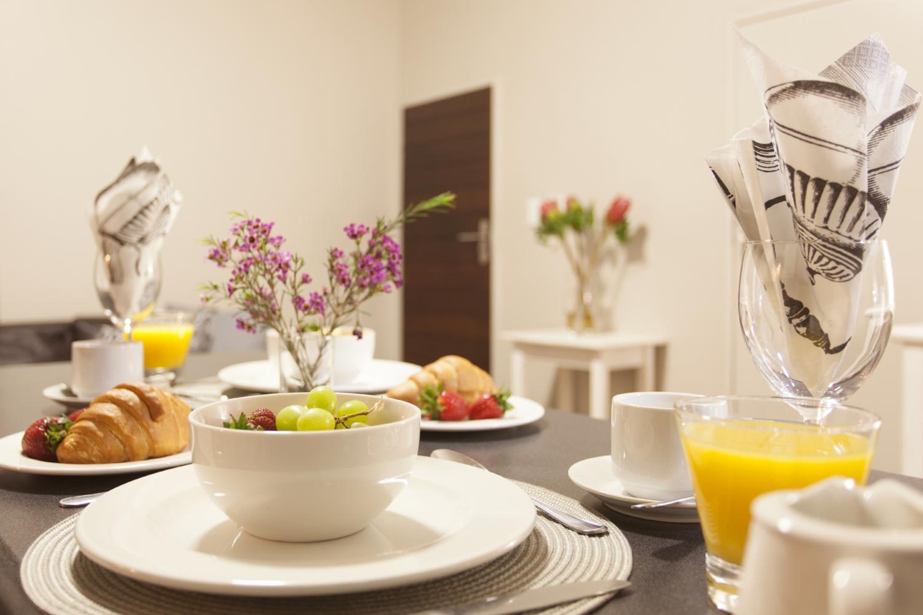 Фото Akanani Apartments