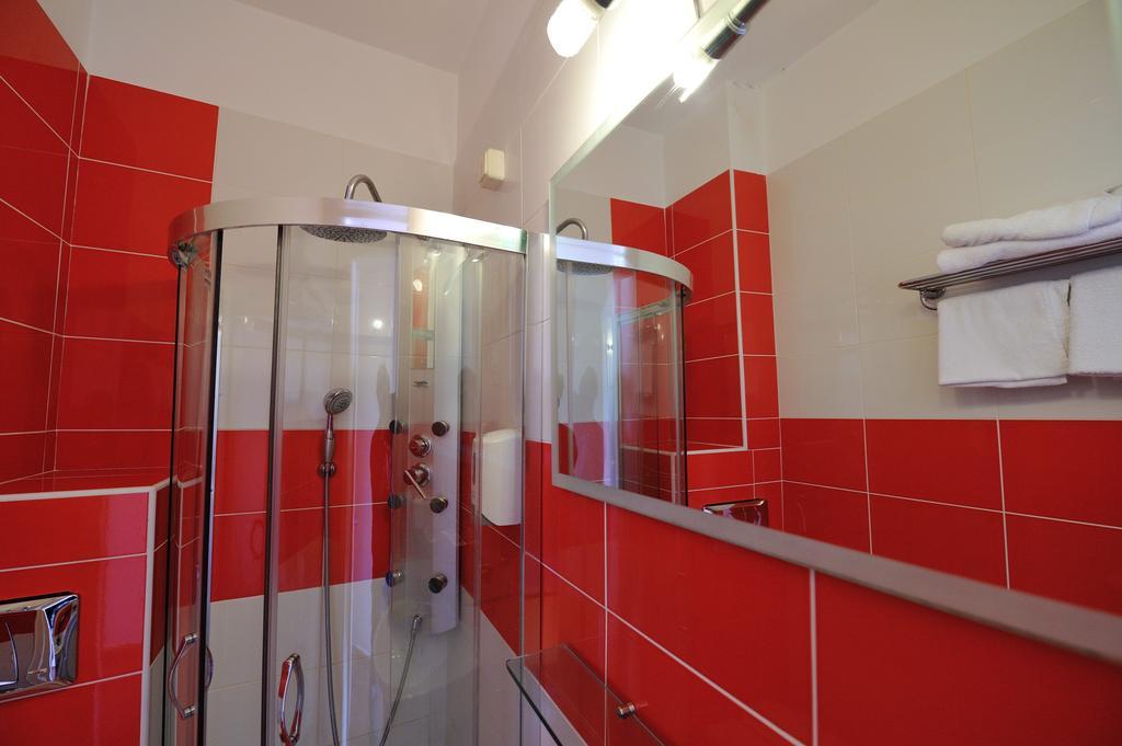 Фото Adonis City Hotel