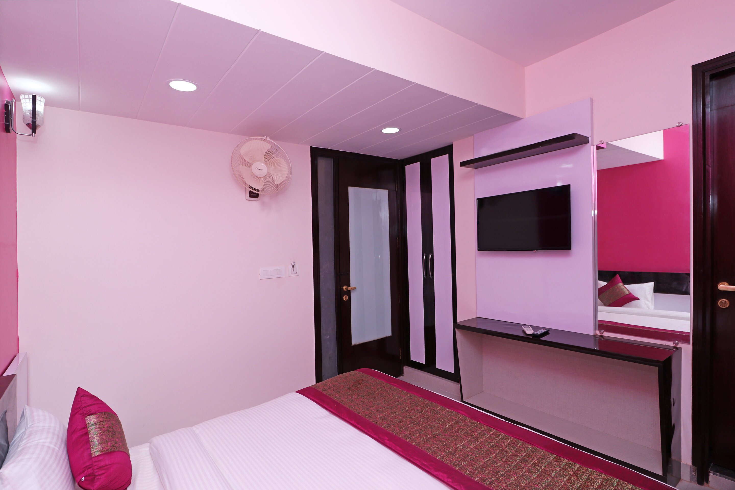 Фото Oyo Flagship 12675 Star inn