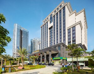 Гостиница Yuexin Tomorrow Hotel Sanya в Санье